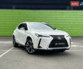 Белый Лексус UX, объемом двигателя 2 л и пробегом 20 тыс. км за 31500 $, фото 1 на Automoto.ua