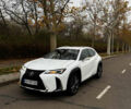 Белый Лексус UX, объемом двигателя 2 л и пробегом 56 тыс. км за 32000 $, фото 4 на Automoto.ua