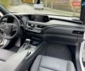 Белый Лексус UX, объемом двигателя 2 л и пробегом 72 тыс. км за 27900 $, фото 17 на Automoto.ua