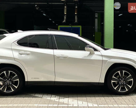 Білий Лексус UX, об'ємом двигуна 2 л та пробігом 22 тис. км за 30200 $, фото 8 на Automoto.ua
