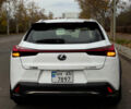 Белый Лексус UX, объемом двигателя 2 л и пробегом 56 тыс. км за 32000 $, фото 7 на Automoto.ua