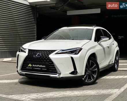 Білий Лексус UX, об'ємом двигуна 2 л та пробігом 22 тис. км за 30200 $, фото 3 на Automoto.ua