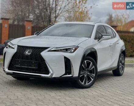 Белый Лексус UX, объемом двигателя 2 л и пробегом 72 тыс. км за 27900 $, фото 5 на Automoto.ua