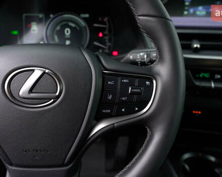 Білий Лексус UX, об'ємом двигуна 2 л та пробігом 60 тис. км за 35690 $, фото 17 на Automoto.ua