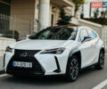 Белый Лексус UX, объемом двигателя 2 л и пробегом 92 тыс. км за 31700 $, фото 1 на Automoto.ua