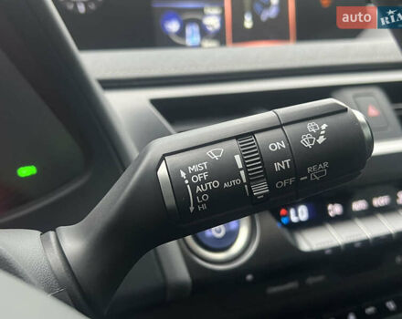 Белый Лексус UX, объемом двигателя 2 л и пробегом 20 тыс. км за 31500 $, фото 34 на Automoto.ua
