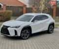 Белый Лексус UX, объемом двигателя 2 л и пробегом 72 тыс. км за 27900 $, фото 1 на Automoto.ua