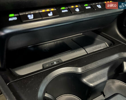 Білий Лексус UX, об'ємом двигуна 1.99 л та пробігом 22 тис. км за 29400 $, фото 31 на Automoto.ua