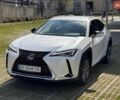 Білий Лексус UX, об'ємом двигуна 0 л та пробігом 56 тис. км за 25000 $, фото 1 на Automoto.ua