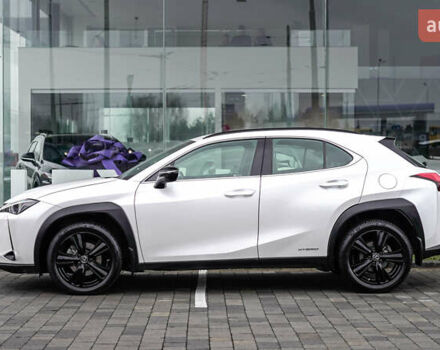 Білий Лексус UX, об'ємом двигуна 2 л та пробігом 60 тис. км за 35690 $, фото 2 на Automoto.ua