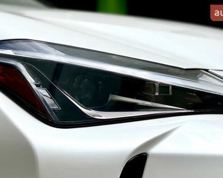Білий Лексус UX, об'ємом двигуна 2 л та пробігом 22 тис. км за 30200 $, фото 14 на Automoto.ua
