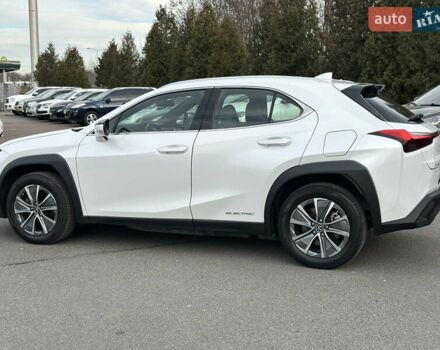 Білий Лексус UX, об'ємом двигуна 0 л та пробігом 27 тис. км за 24087 $, фото 20 на Automoto.ua