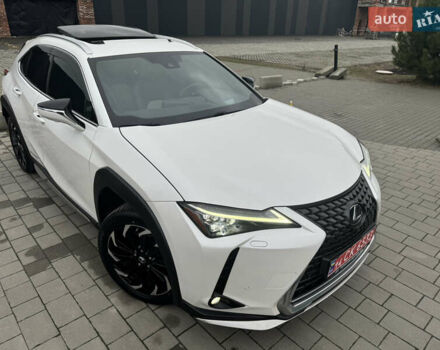 Білий Лексус UX, об'ємом двигуна 0 л та пробігом 75 тис. км за 25786 $, фото 8 на Automoto.ua
