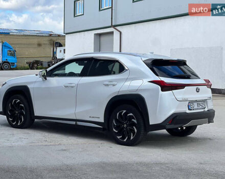 Белый Лексус UX, объемом двигателя 0 л и пробегом 75 тыс. км за 22000 $, фото 6 на Automoto.ua