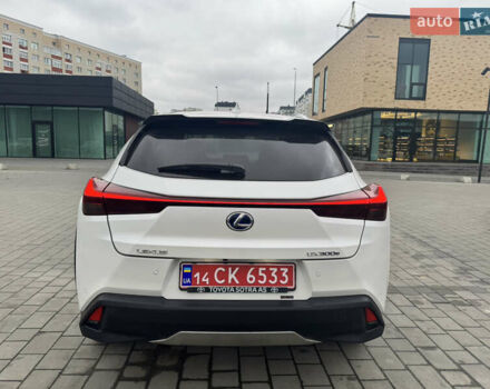 Білий Лексус UX, об'ємом двигуна 0 л та пробігом 75 тис. км за 25786 $, фото 16 на Automoto.ua
