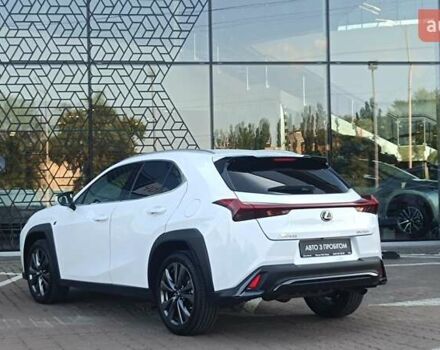 Білий Лексус UX, об'ємом двигуна 2 л та пробігом 32 тис. км за 38878 $, фото 1 на Automoto.ua