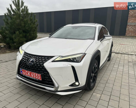 Білий Лексус UX, об'ємом двигуна 0 л та пробігом 75 тис. км за 25786 $, фото 2 на Automoto.ua