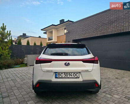 Лексус UX 2022 в Львове на Automoto.ua Белый Лексус UX, объемом двигателя 1.99 л и пробегом 68 тыс. км за 34990 $, фото 10 на Automoto.ua
