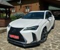 Белый Лексус UX, объемом двигателя 2 л и пробегом 85 тыс. км за 28600 $, фото 1 на Automoto.ua
