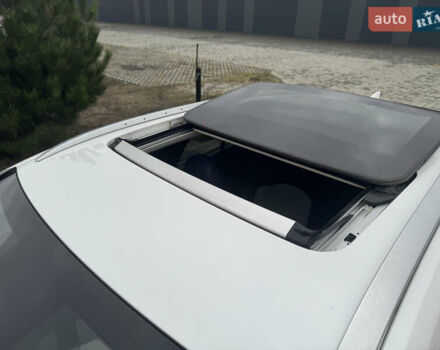 Білий Лексус UX, об'ємом двигуна 0 л та пробігом 75 тис. км за 25786 $, фото 22 на Automoto.ua