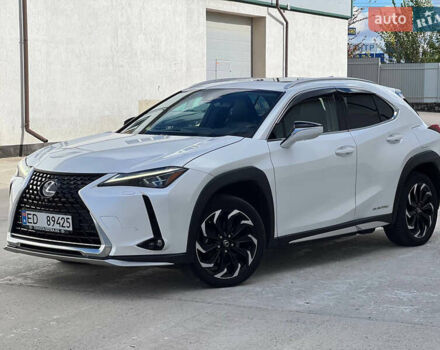 Белый Лексус UX, объемом двигателя 0 л и пробегом 75 тыс. км за 22000 $, фото 8 на Automoto.ua