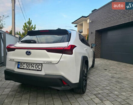 Лексус UX 2022 в Львове на Automoto.ua Белый Лексус UX, объемом двигателя 1.99 л и пробегом 68 тыс. км за 34990 $, фото 11 на Automoto.ua