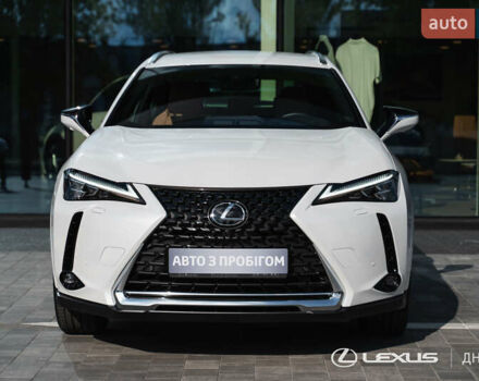 Белый Лексус UX, объемом двигателя 0 л и пробегом 3 тыс. км за 43054 $, фото 3 на Automoto.ua