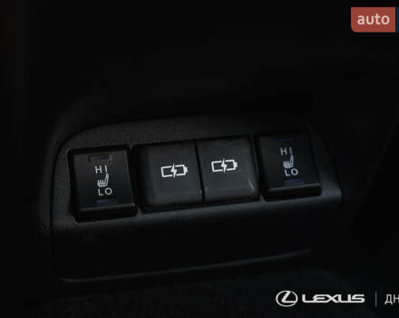 Белый Лексус UX, объемом двигателя 0 л и пробегом 3 тыс. км за 43054 $, фото 32 на Automoto.ua