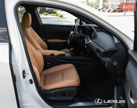 Білий Лексус UX, об'ємом двигуна 0 л та пробігом 3 тис. км за 40564 $, фото 33 на Automoto.ua