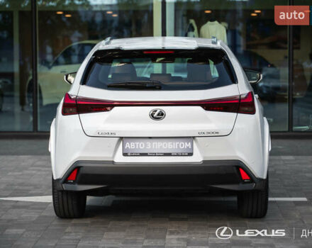 Белый Лексус UX, объемом двигателя 0 л и пробегом 3 тыс. км за 43054 $, фото 7 на Automoto.ua