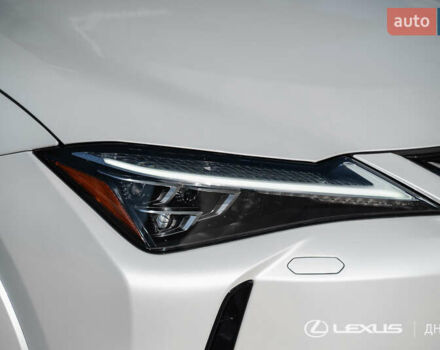 Білий Лексус UX, об'ємом двигуна 0 л та пробігом 3 тис. км за 40564 $, фото 1 на Automoto.ua