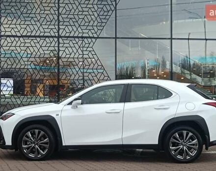 Білий Лексус UX, об'ємом двигуна 1.99 л та пробігом 28 тис. км за 41720 $, фото 2 на Automoto.ua