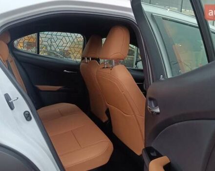 Білий Лексус UX, об'ємом двигуна 1.99 л та пробігом 28 тис. км за 41720 $, фото 5 на Automoto.ua