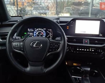 Білий Лексус UX, об'ємом двигуна 1.99 л та пробігом 28 тис. км за 41720 $, фото 8 на Automoto.ua