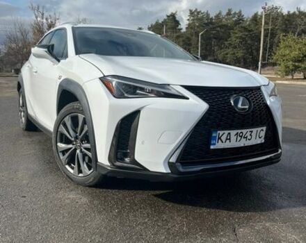Белый Лексус UX, объемом двигателя 1.99 л и пробегом 82 тыс. км за 27000 $, фото 1 на Automoto.ua