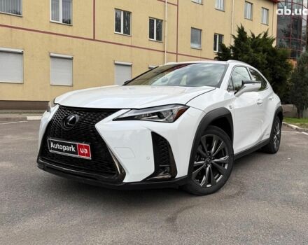 Білий Лексус UX, об'ємом двигуна 2 л та пробігом 28 тис. км за 27990 $, фото 1 на Automoto.ua