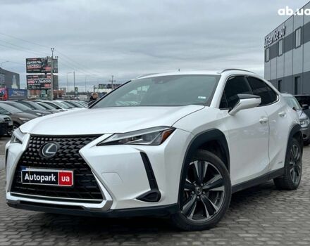 Белый Лексус UX, объемом двигателя 2 л и пробегом 86 тыс. км за 23390 $, фото 1 на Automoto.ua