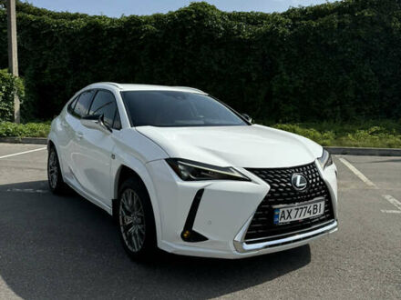 Лексус UX 2019 у Харкові на Automoto.ua Білий Лексус UX, об'ємом двигуна 1.99 л та пробігом 28 тис. км за 17500 $, фото 1 на Automoto.ua