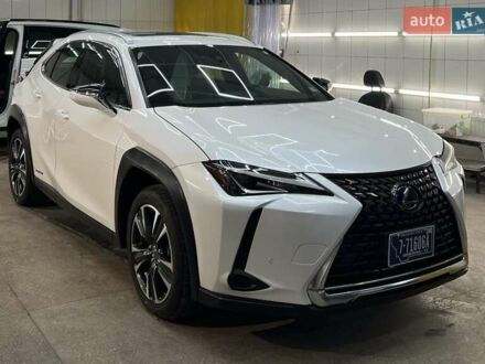 Лексус UX 2019 у Харкові на Automoto.ua Білий Лексус UX, об'ємом двигуна 1.99 л та пробігом 111 тис. км за 29500 $, фото 1 на Automoto.ua