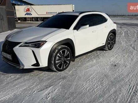 Білий Лексус UX, об'ємом двигуна 1.99 л та пробігом 34 тис. км за 22000 $, фото 1 на Automoto.ua