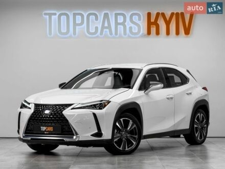 Білий Лексус UX, об'ємом двигуна 1.99 л та пробігом 63 тис. км за 22900 $, фото 1 на Automoto.ua
