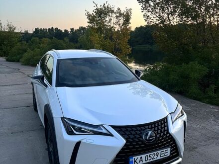 Лексус UX 2019 у Києві на Automoto.ua Білий Лексус UX, об'ємом двигуна 2 л та пробігом 42 тис. км за 35500 $, фото 1 на Automoto.ua