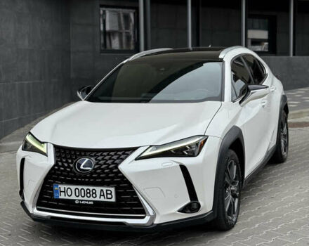 Лексус UX 2019 у Тернополі на Automoto.ua Білий Лексус UX, об'ємом двигуна 2 л та пробігом 61 тис. км за 33099 $, фото 1 на Automoto.ua