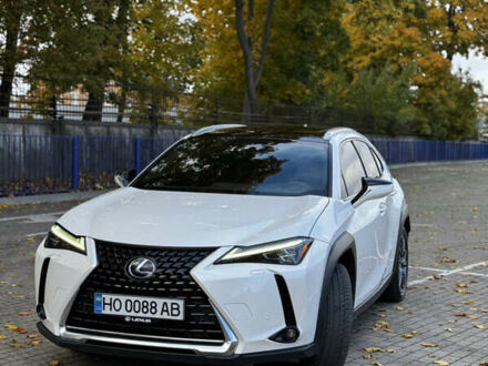 Лексус UX 2019 в Тернополе на Automoto.ua Белый Лексус UX, объемом двигателя 1.99 л и пробегом 60 тыс. км за 33400 $, фото 1 на Automoto.ua