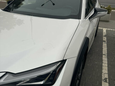 Білий Лексус UX, об'ємом двигуна 1.99 л та пробігом 85 тис. км за 30000 $, фото 1 на Automoto.ua
