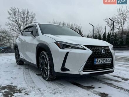 Білий Лексус UX, об'ємом двигуна 1.99 л та пробігом 86 тис. км за 23400 $, фото 1 на Automoto.ua