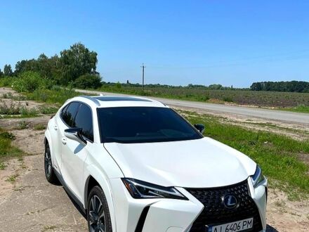 Білий Лексус UX, об'ємом двигуна 2 л та пробігом 21 тис. км за 27300 $, фото 1 на Automoto.ua