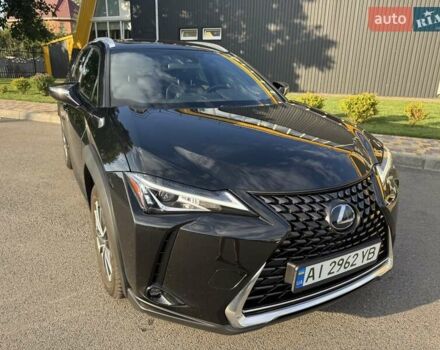 Чорний Лексус UX, об'ємом двигуна 0 л та пробігом 56 тис. км за 26920 $, фото 1 на Automoto.ua
