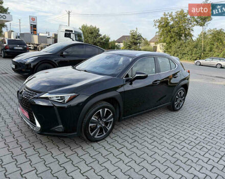 Чорний Лексус UX, об'ємом двигуна 1.99 л та пробігом 97 тис. км за 25990 $, фото 26 на Automoto.ua