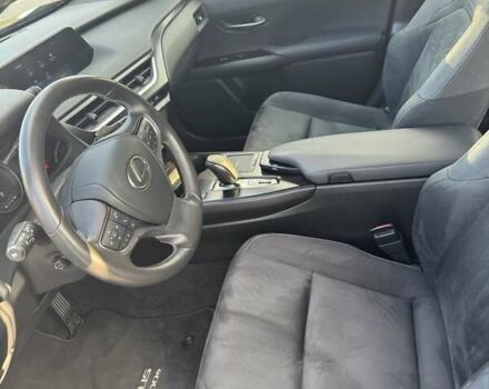 Чорний Лексус UX, об'ємом двигуна 0 л та пробігом 56 тис. км за 26920 $, фото 14 на Automoto.ua